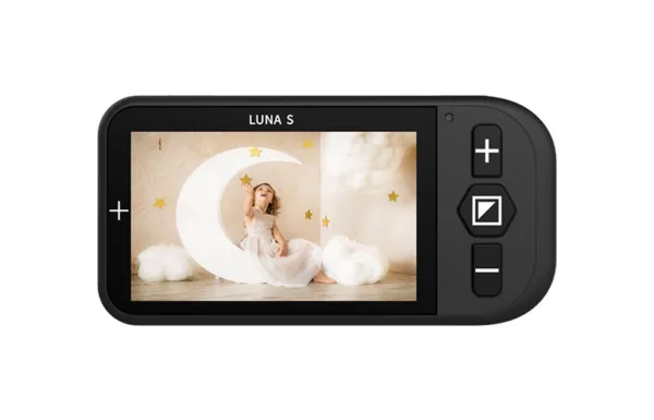 Luna S 4.3" Portable Video Magnifier